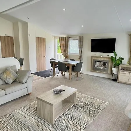 Sea Breeze Villa In Newquay וילה
